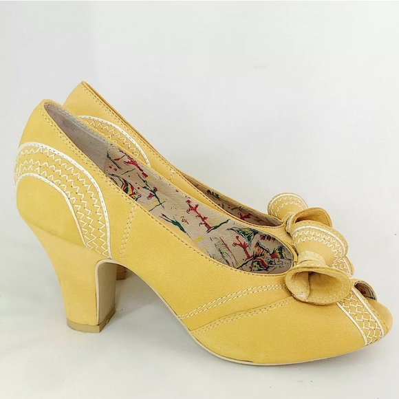 IN SEARCH OF MISS L FIRE - Picture 3 of 3